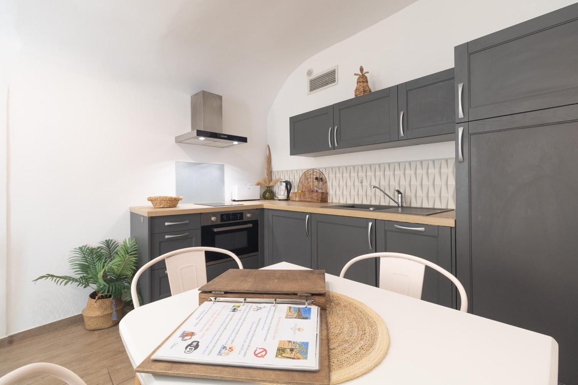 Le Mattoni 3 Apartment ม็องตง ภายนอก รูปภาพ