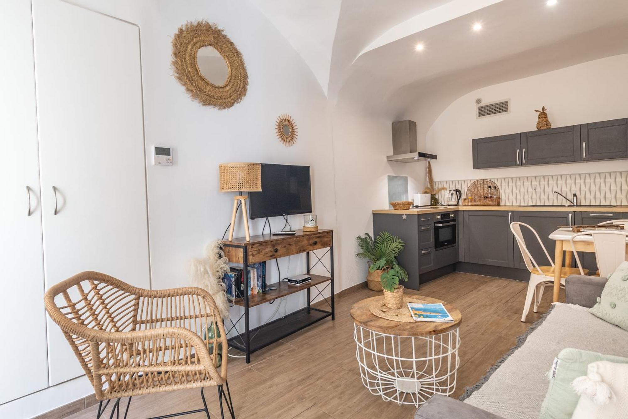 Le Mattoni 3 Apartment ม็องตง ภายนอก รูปภาพ